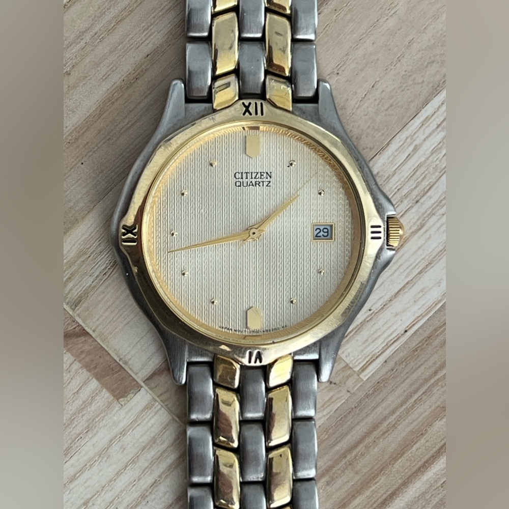 Citizen Quartz Men’s Watch Two Tone Bracelet Light Gold Tone Dial Date Window